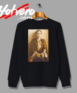 Sexy Frida With Gun Poster Sweatshirt