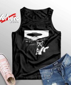 Cat Selfie With Alien Ufo Funny Cat Sleeveless Shirt