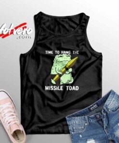 Funny Christmas Pun Festive Mistletoe Frog Toad Sleeveless Shirt